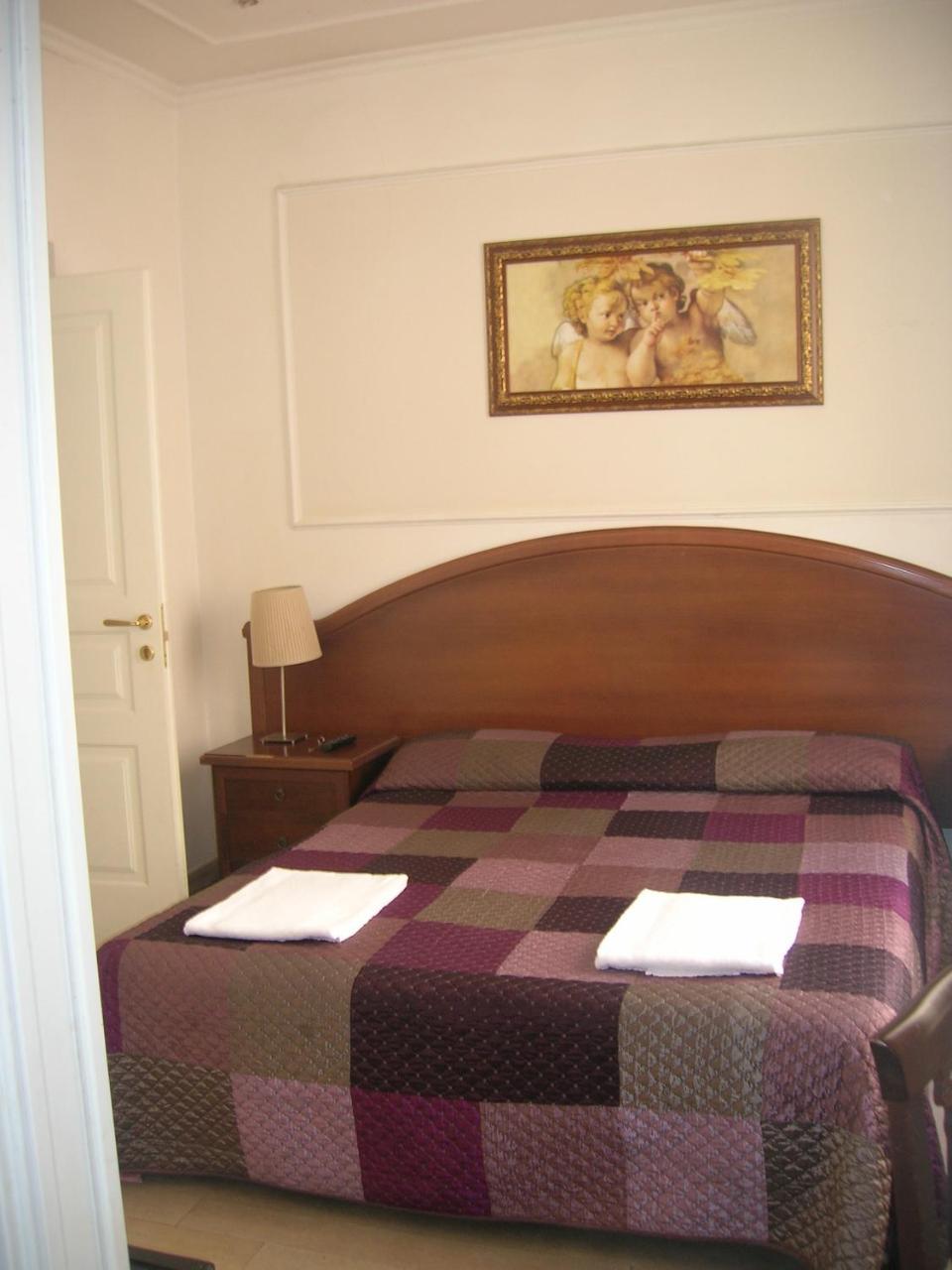 Light Inn Affittacamere Roma Exterior foto